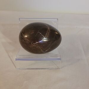 Decorative Alabaster 2.75 In Marble Stone Egg Brown With White Design Cracks